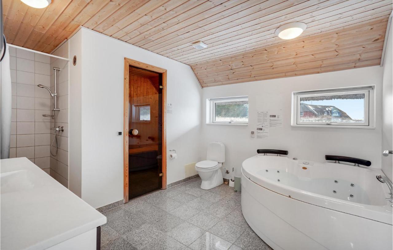 Amazing Home In Romo With Kitchen Toftum  Екстер'єр фото